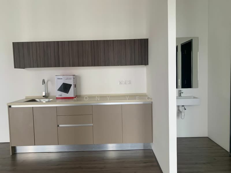 Service Residence for Sale at Henna Residence @ The Quartz WM - Rony Yeo - Kitchen - PropertyGuru.com.my