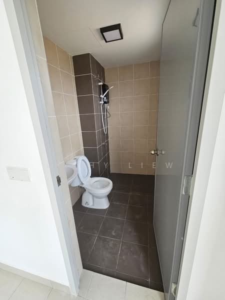 Idaman Bukit Jelutong untuk Untuk Disewa - RM 1,850 /bulan, Feb 2026 - Bathroom - PropertyGuru.com.my