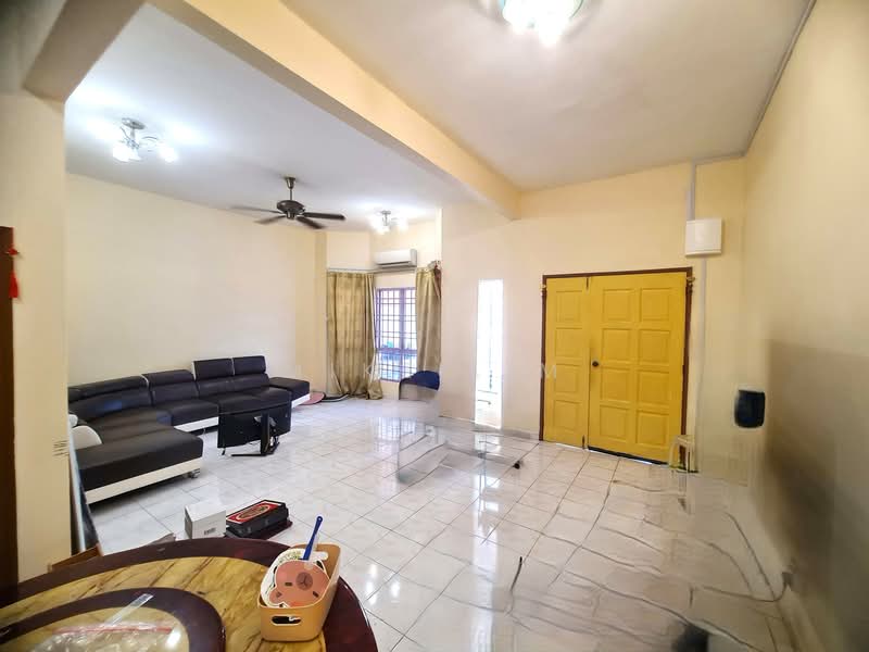 Taman Semenyih Mewah untuk Untuk Dijual - RM 550,000, Mac 2026 - Living Room - PropertyGuru.com.my