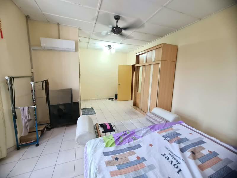 Taman Semenyih Mewah untuk Untuk Dijual - RM 550,000, Mac 2026 - Bedroom - PropertyGuru.com.my