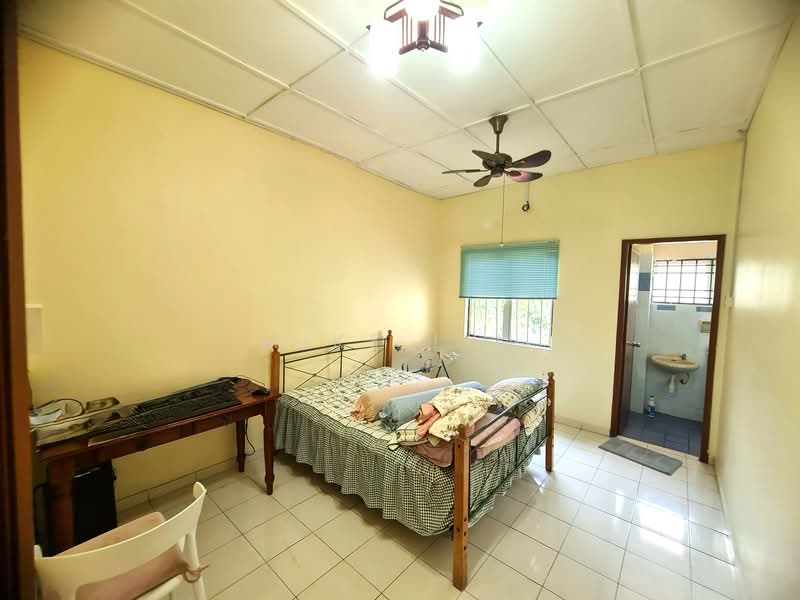 Taman Semenyih Mewah untuk Untuk Dijual - RM 550,000, Mac 2026 - Bedroom - PropertyGuru.com.my