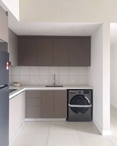 Service Residence for Rent at Maya Ara Residences - Pearl Ho - Kitchen - PropertyGuru.com.my