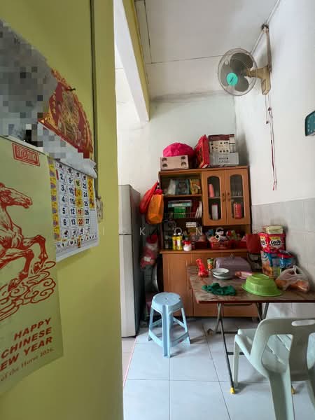 Taman Nusa Bestari untuk Untuk Dijual - RM 600,000, Feb 2026 - Kitchen - PropertyGuru.com.my