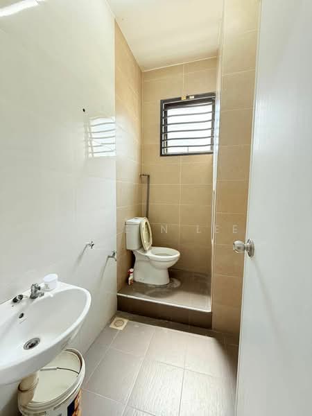 Bukit Indah Indah Park Gated Guarded Double Storey Terrace House for Sale untuk Untuk Dijual - RM 828,000, Apr 2026 - Bathroom - PropertyGuru.com.my