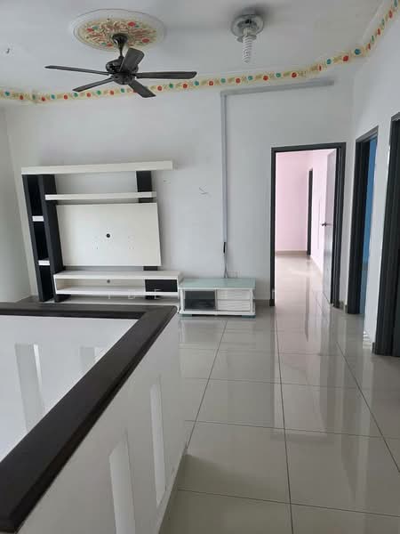 Link Bungalow for Sale in Mutiara Rini (Skudai) - Iden Tan - Living Room - PropertyGuru.com.my