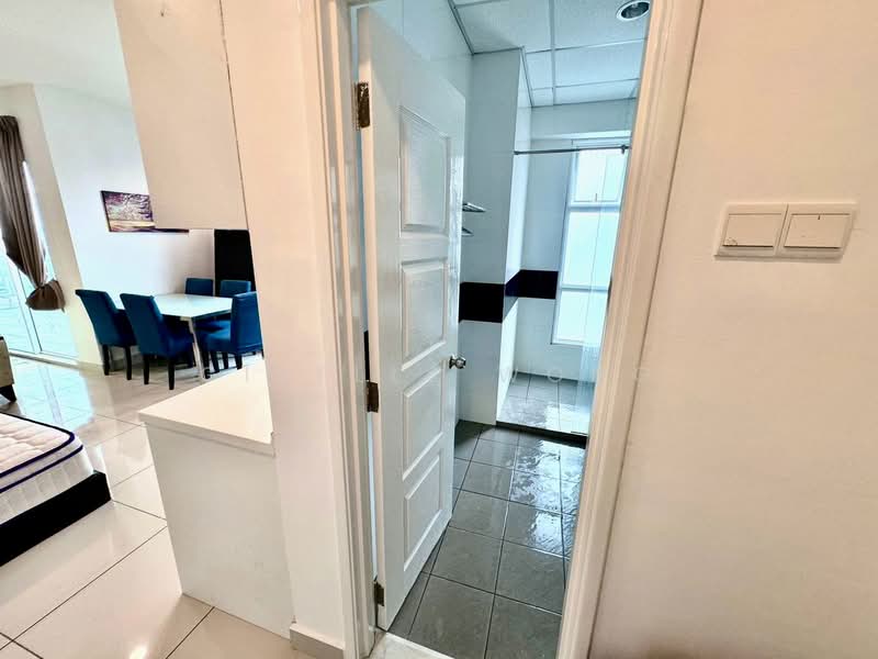 Mansion One untuk Untuk Disewa - RM 2,500 /bulan, Feb 2026 - Dining Room - PropertyGuru.com.my