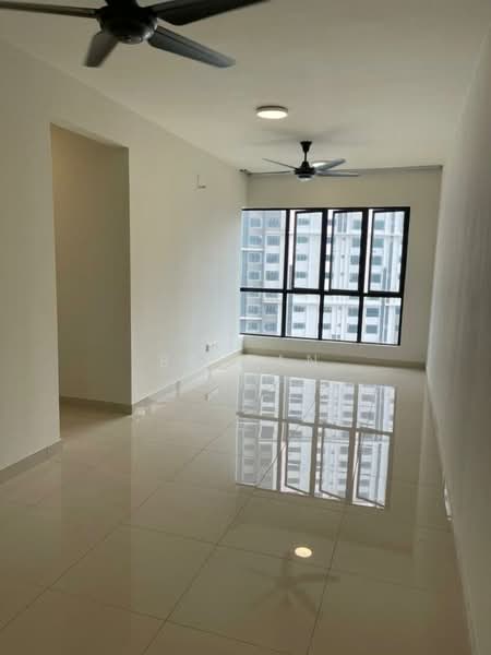 One Maxim untuk Untuk Disewa - RM 1,500 /bulan, Mac 2026 - Living Room - PropertyGuru.com.my