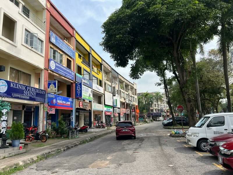 Shop for Sale in Shah Alam (Selangor) - Cassey Yong - Exterior - PropertyGuru.com.my