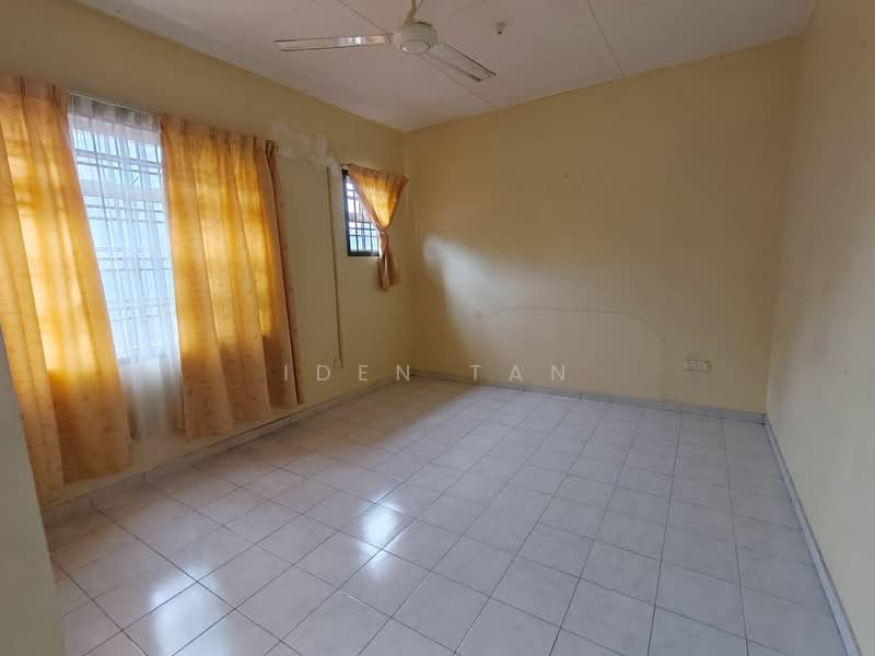 2-storey Terraced House for Sale in Bandar Putra (Kulai) - Iden Tan - Interior - PropertyGuru.com.my
