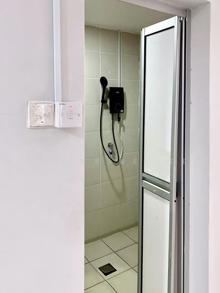 Suria Jelutong untuk Untuk Disewa - RM 2,000 /bulan, Feb 2026 - Bathroom - PropertyGuru.com.my