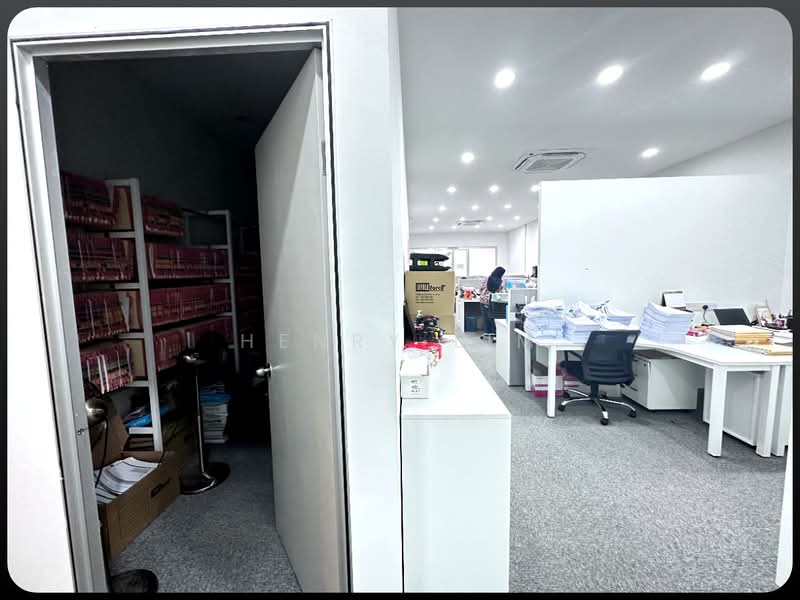 Shop / Office for Sale in Kuchai Business Park (Kuala Lumpur) - Henry Lim - Interior - PropertyGuru.com.my