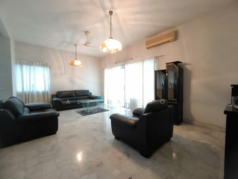 Semi-Detached House for Sale in Damansara Jaya (Petaling Jaya) - Alicia Soo - Living Room - PropertyGuru.com.my