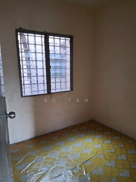 Flat for Rent at Pangsapuri Sri Meranti - BC TAN - PropertyGuru.com.my