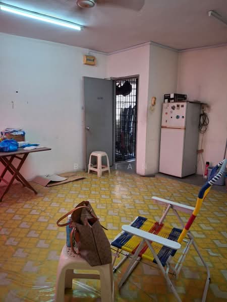 Flat for Rent at Pangsapuri Sri Meranti - BC TAN - PropertyGuru.com.my