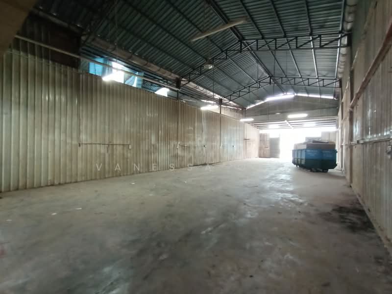 Factory for Rent in Kampung Baru Sungai Buloh (Sungai Buloh) - Vanessa Ong - Interior - PropertyGuru.com.my