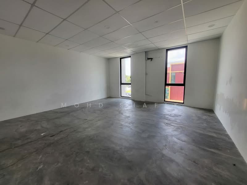 Shop for Rent in Bandar Seri Putra (Bangi) - Mohd Shafik - Interior - PropertyGuru.com.my