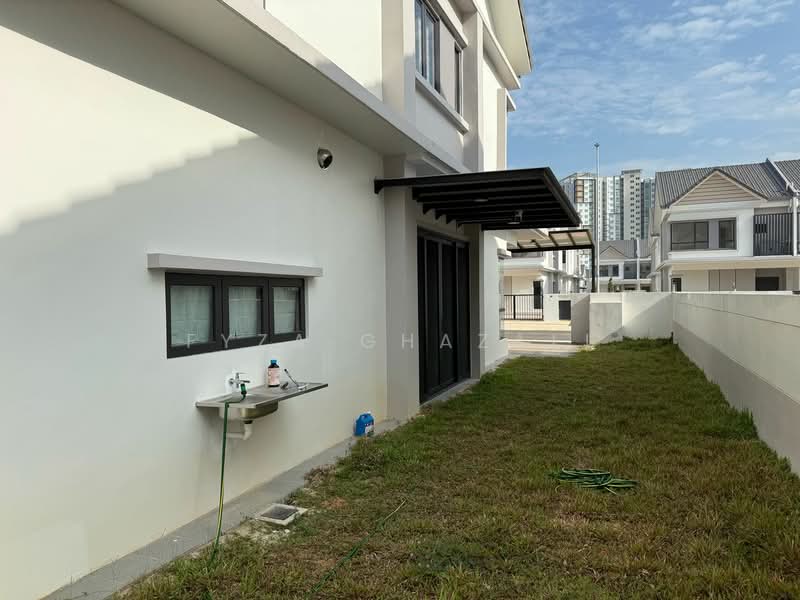 Sejati Lakeside 2 untuk Untuk Dijual - RM 1,600,000, Mac 2026 - Exterior - PropertyGuru.com.my