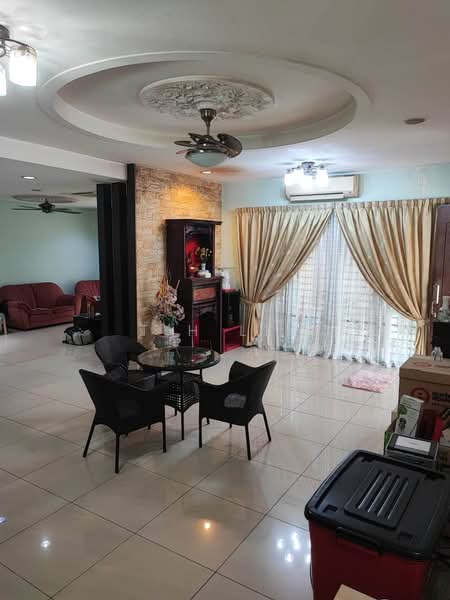 Bandar Bukit tinggi untuk Untuk Dijual - RM 1,390,000, Mac 2026 - Living Room - PropertyGuru.com.my