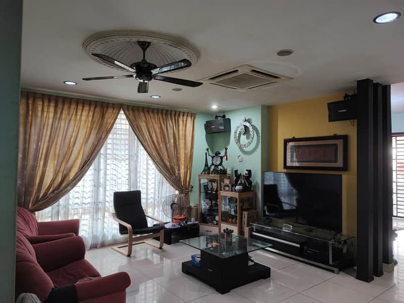 Bandar Bukit tinggi untuk Untuk Dijual - RM 1,390,000, Mac 2026 - Living Room - PropertyGuru.com.my