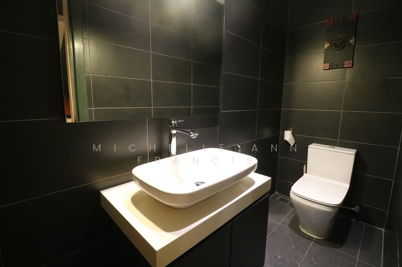 Semi-Detached House for Sale in Damansara Heights (Kuala Lumpur) - Michelle Ann Francis - Bathroom - PropertyGuru.com.my