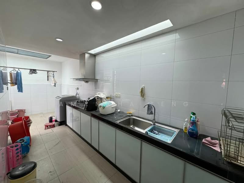 Serene Park@JB Town untuk Untuk Disewa - RM 4,000 /bulan, Feb 2026 - Kitchen - PropertyGuru.com.my
