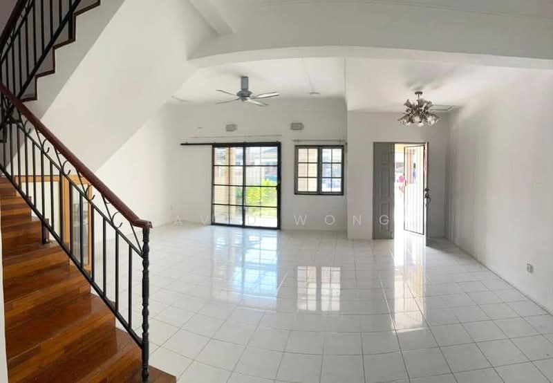 2-storey Terraced House for Sale in Tambun (Perak) - David Wong - Living Room - PropertyGuru.com.my