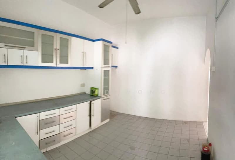 2-storey Terraced House for Sale in Tambun (Perak) - David Wong - Kitchen - PropertyGuru.com.my
