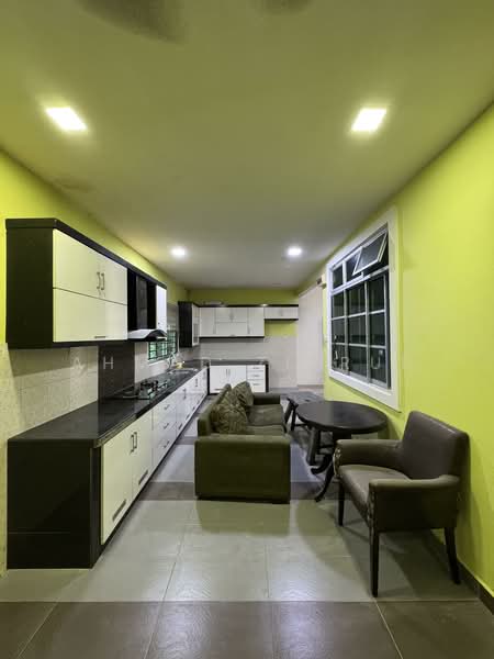 Berkembar Setingkat Sri Gading untuk Untuk Dijual - RM 400,000, Mac 2026 - Kitchen - PropertyGuru.com.my