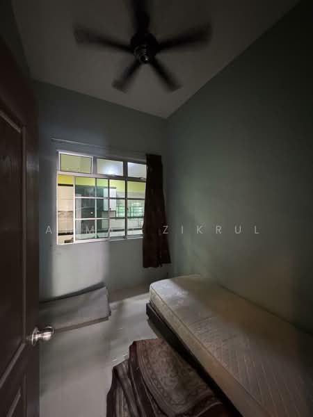 Berkembar Setingkat Sri Gading untuk Untuk Dijual - RM 400,000, Mac 2026 - Bedroom - PropertyGuru.com.my