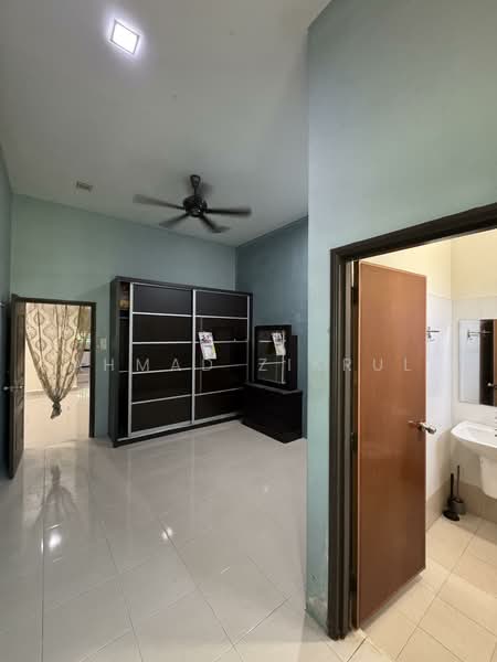 Berkembar Setingkat Sri Gading untuk Untuk Dijual - RM 400,000, Mac 2026 - Bedroom - PropertyGuru.com.my