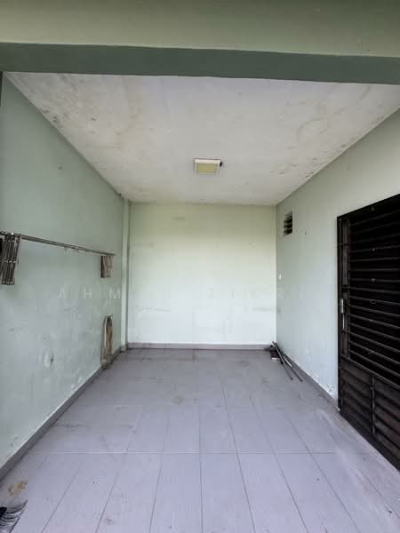 Berkembar Setingkat Sri Gading untuk Untuk Dijual - RM 400,000, Mac 2026 - Interior - PropertyGuru.com.my