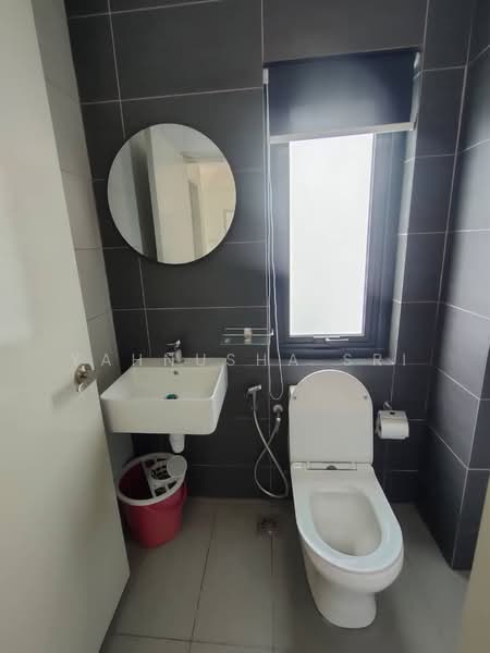 Service Residence for Sale at Horizon Suites - Yahnusha Sri - Bathroom - PropertyGuru.com.my