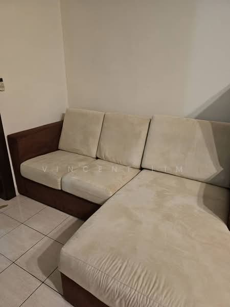 Amcorp Serviced Suites untuk Untuk Disewa - RM 1,900 /bulan, Mac 2026 - Living Room - PropertyGuru.com.my