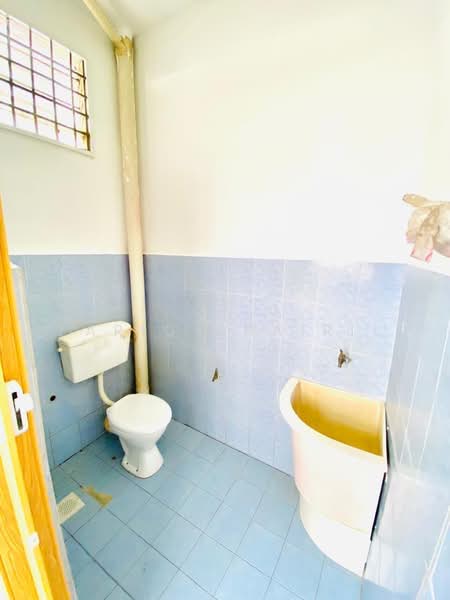 2-storey Terraced House for Sale in Taman Jawi Jaya (Sungai Jawi) - Fariq Khairil - Bathroom - PropertyGuru.com.my