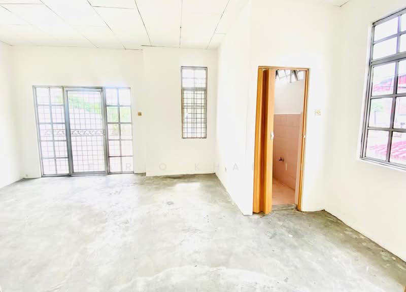 2-storey Terraced House for Sale in Taman Jawi Jaya (Sungai Jawi) - Fariq Khairil - Interior - PropertyGuru.com.my