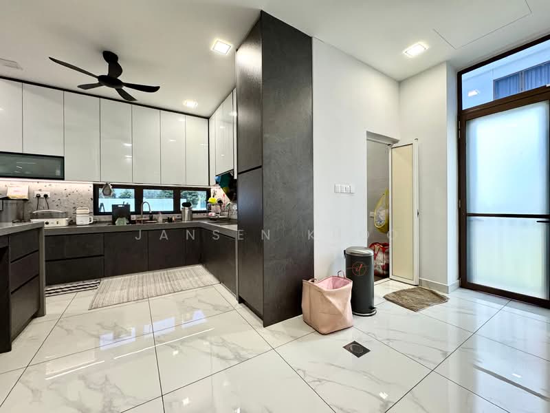 Semi-Detached House for Sale in Setia Alam (Selangor) - Jansen Khoo - Kitchen - PropertyGuru.com.my
