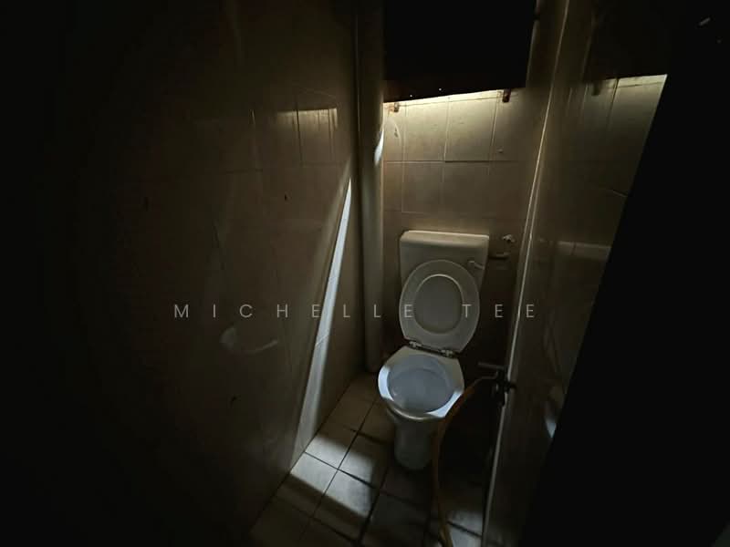 Shop / Office for Rent in Bandar Bukit Tinggi (Klang) - Michelle Tee - Bathroom - PropertyGuru.com.my