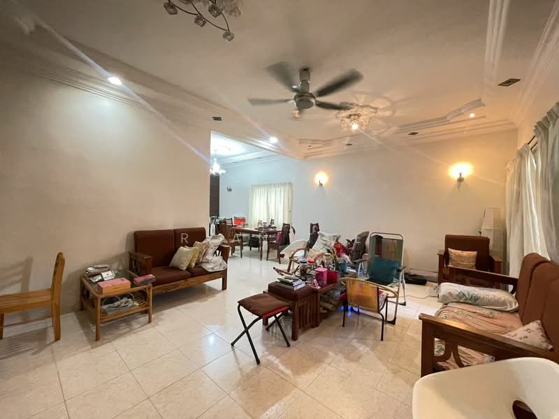 3-storey Terraced House for Sale in Taman Tasik Indah Mewah (Batu) - Ryan Tee - Living Room - PropertyGuru.com.my