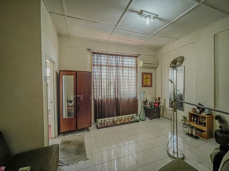 2-storey Terraced House for Sale in Bandar Saujana Putra (Tanjong Duabelas) - Leia Lian - Living Room - PropertyGuru.com.my