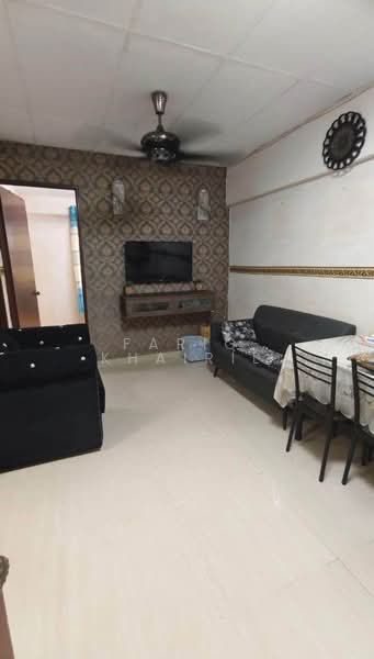 Apartment for Sale at Krystal Heights - Fariq Khairil - Living Room - PropertyGuru.com.my