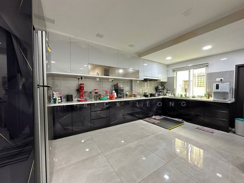 Amerthyst 1 Emerald East untuk Untuk Dijual - RM 699,000, Mac 2026 - Kitchen - PropertyGuru.com.my