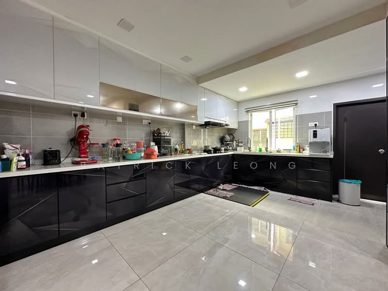 Amerthyst 1 Emerald East untuk Untuk Dijual - RM 699,000, Mac 2026 - Kitchen - PropertyGuru.com.my