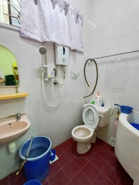 Kampung Bahru Kampung Bahru Kampungs Bahrus untuk Untuk Dijual - RM 1,200,000, Mac 2026 - Bathroom - PropertyGuru.com.my