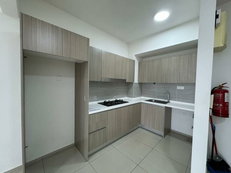 Servis Apartment untuk Disewa di Gravit8, Klang - LS Chu - Kitchen - PropertyGuru.com.my
