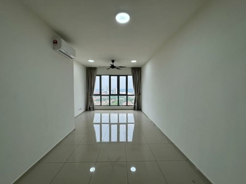 Servis Apartment untuk Disewa di Gravit8, Klang - LS Chu - Living Room - PropertyGuru.com.my