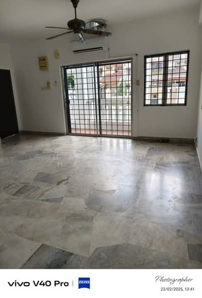 2-storey Terraced House for Sale in Bandar Tun Hussein Onn (Cheras) - Hasliza Hassan - Living Room - PropertyGuru.com.my