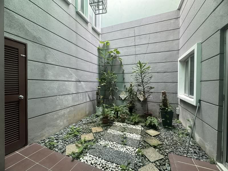 2-storey Terraced House for Sale in Denai Alam (Shah Alam) - Nur Hanizah - Garden - PropertyGuru.com.my