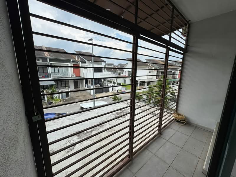 2-storey Terraced House for Sale in Rawang (Selangor) - Andy Yap - Balcony - PropertyGuru.com.my
