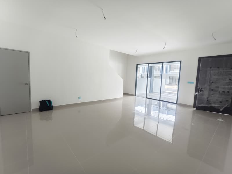 Rumah Teres 2 Tingkat untuk Dijual di Ampang (Selangor) - Ray Foo - Living Room - PropertyGuru.com.my
