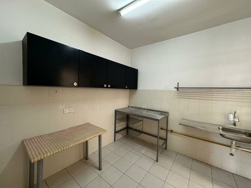 Kondominium untuk Dijual di Desa Permai - Megan Chong - Kitchen - PropertyGuru.com.my